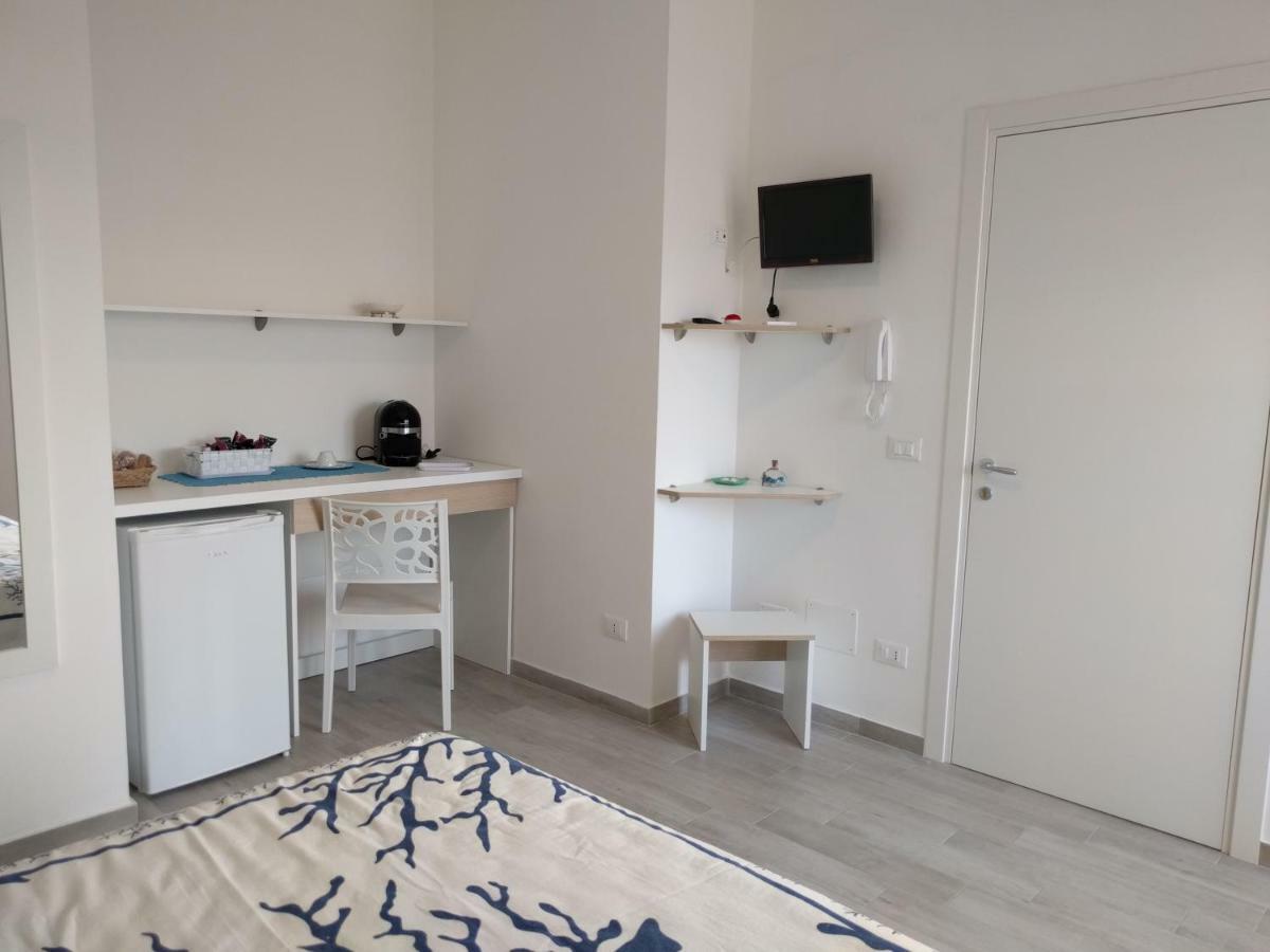 Camere Mare Manu Porto Cesareo Exterior foto
